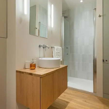 Mazurskie - Niebieska: Lakeside Retreat With Private Pool Villa