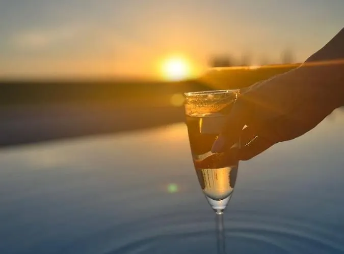 Mazurskie - Niebieska - Siedlisko Na Mazurach Z Bezposrednim Dostepem Do Jeziora Dejguny Oraz Prywatnym Basenem *