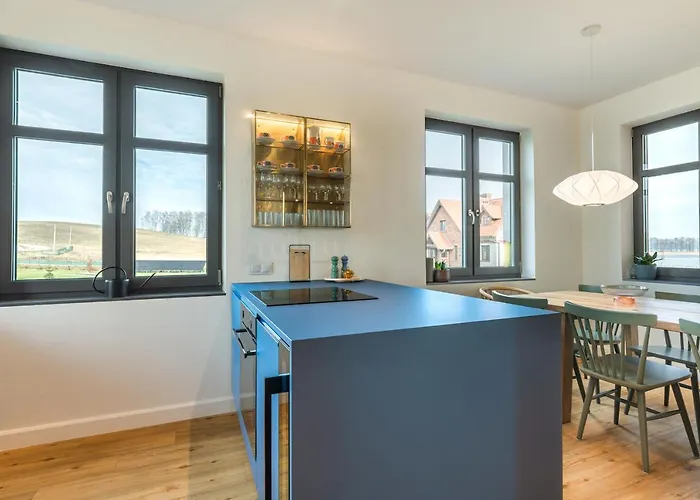 Vila Mazurskie - Niebieska - Siedlisko Na Mazurach Z Bezposrednim Dostepem Do Jeziora Dejguny Oraz Prywatnym Basenem