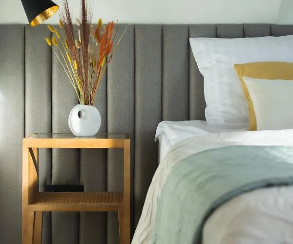 Mazurskie - Niebieska - Siedlisko Na Mazurach Z Bezposrednim Dostepem Do Jeziora Dejguny Oraz Prywatnym Basenem Vila Sterławki Wielkie