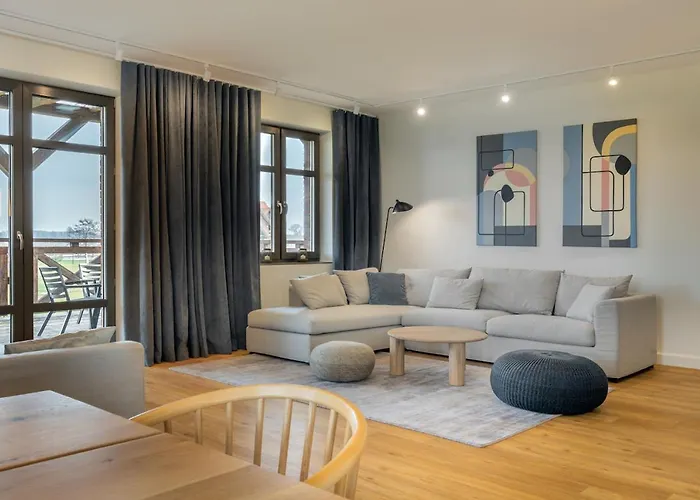 Vila Mazurskie - Niebieska - Siedlisko Na Mazurach Z Bezposrednim Dostepem Do Jeziora Dejguny Oraz Prywatnym Basenem *