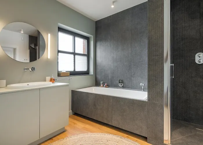 Vila Mazurskie - Niebieska - Siedlisko Na Mazurach Z Bezposrednim Dostepem Do Jeziora Dejguny Oraz Prywatnym Basenem *