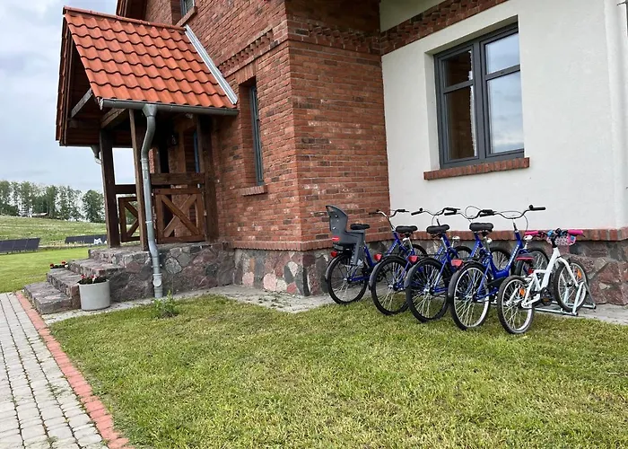 Mazurskie - Niebieska - Siedlisko Na Mazurach Z Bezposrednim Dostepem Do Jeziora Dejguny Oraz Prywatnym Basenem Vila Sterławki Wielkie